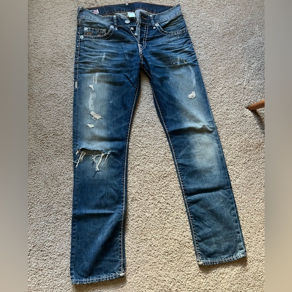 True Religion - Picture 1 of 6